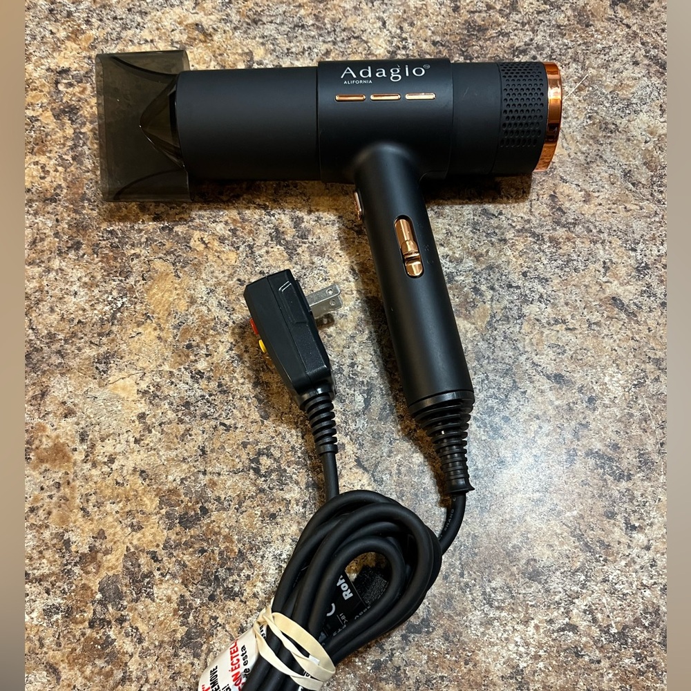 Blow dryer for hair. Adagio alifornia black and cooper